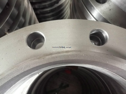 法蘭外觀近距離查看